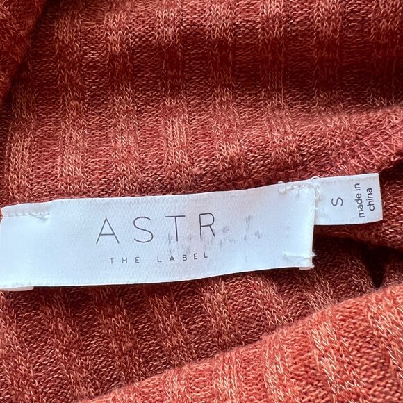 ASTR The Label Rust Orange Ribbed Sleeveless Cowl Neck Tunic Side Slit Womens S - Picture 4 of 7